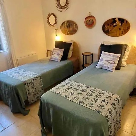 Maison De Charme Avec Piscine *