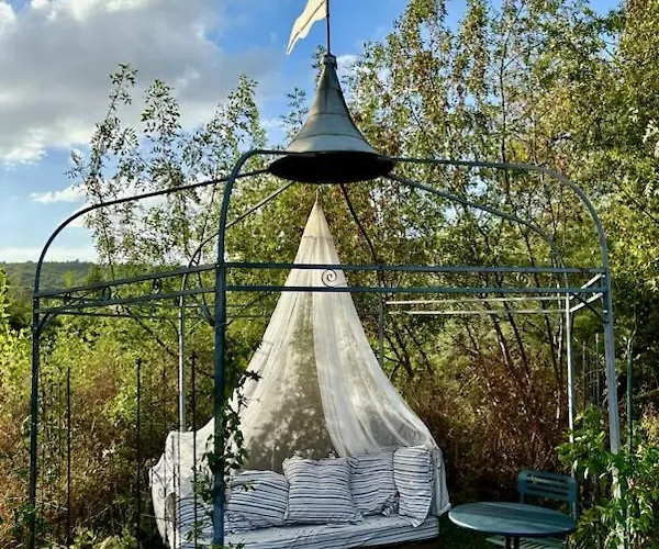 Сasa de vacaciones Maison De Charme Avec Piscine Simiane-la-Rotonde